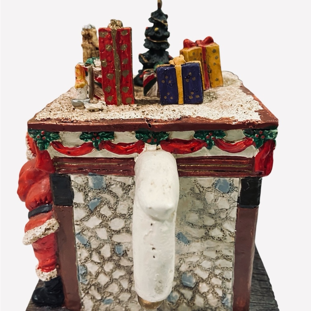 Vintage Christmas Teapot Shape Music Box Plays “Santa Clause Is Coming To Town” - Picture 5 of 9